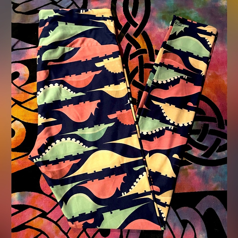 LuLaRoe dinosaur leggings one size NWOT